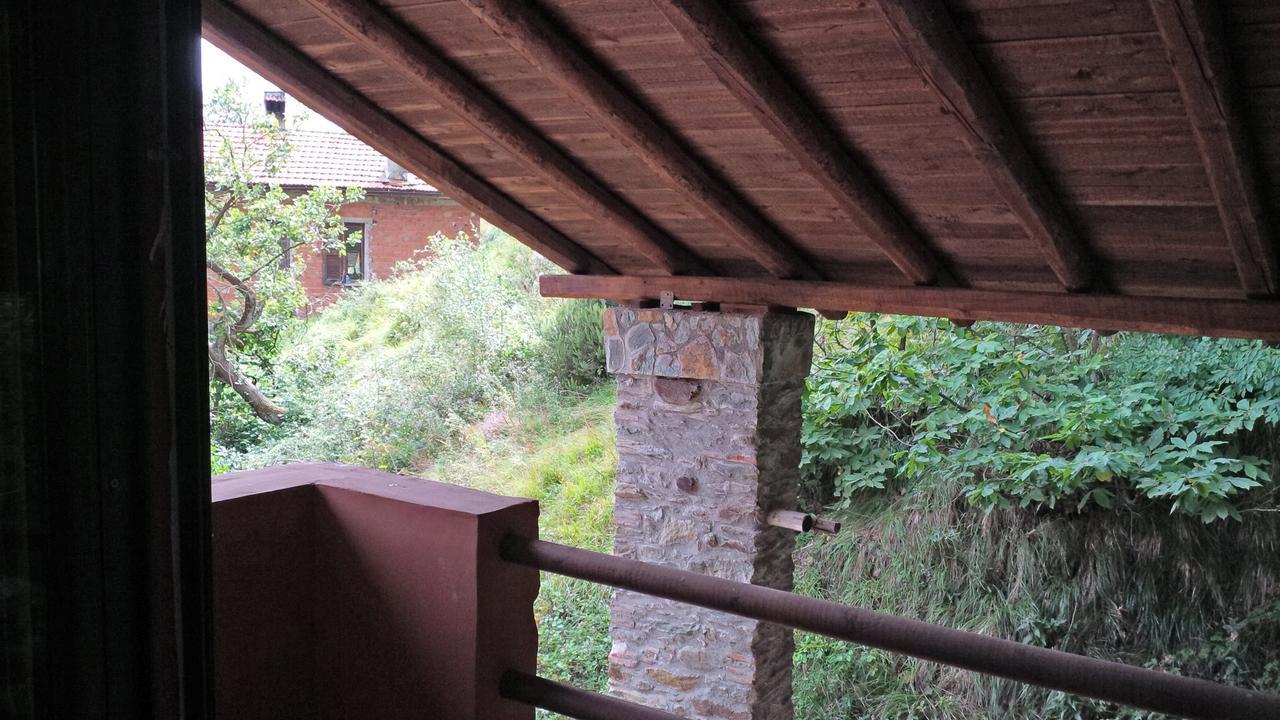 Giusvalla Forest Village Dego Стая снимка