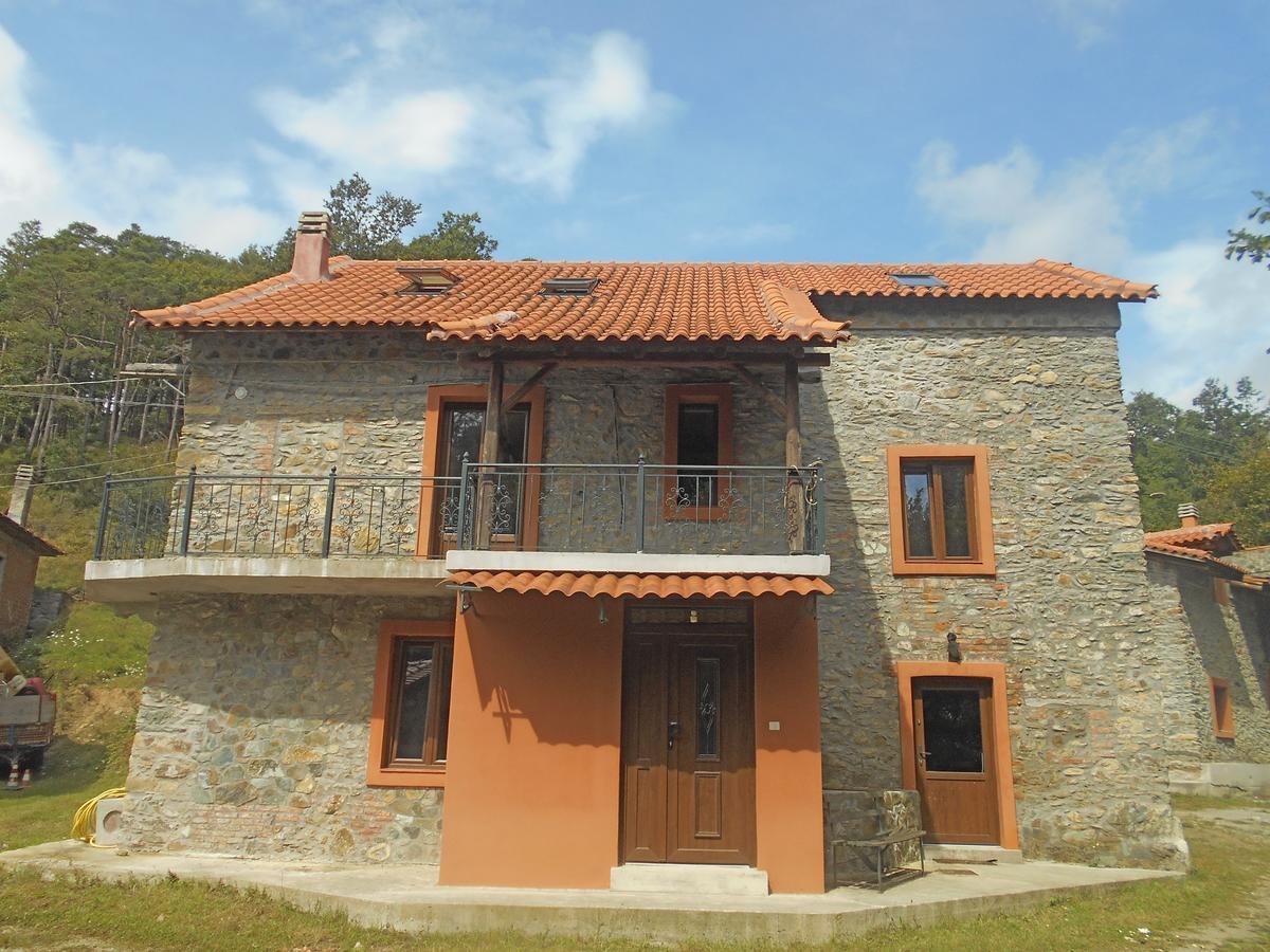 Giusvalla Forest Village Dego Стая снимка