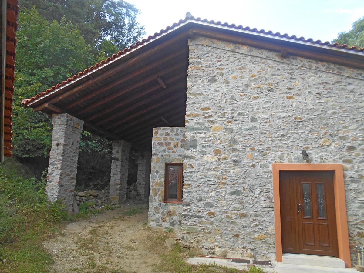 Giusvalla Forest Village Dego Стая снимка