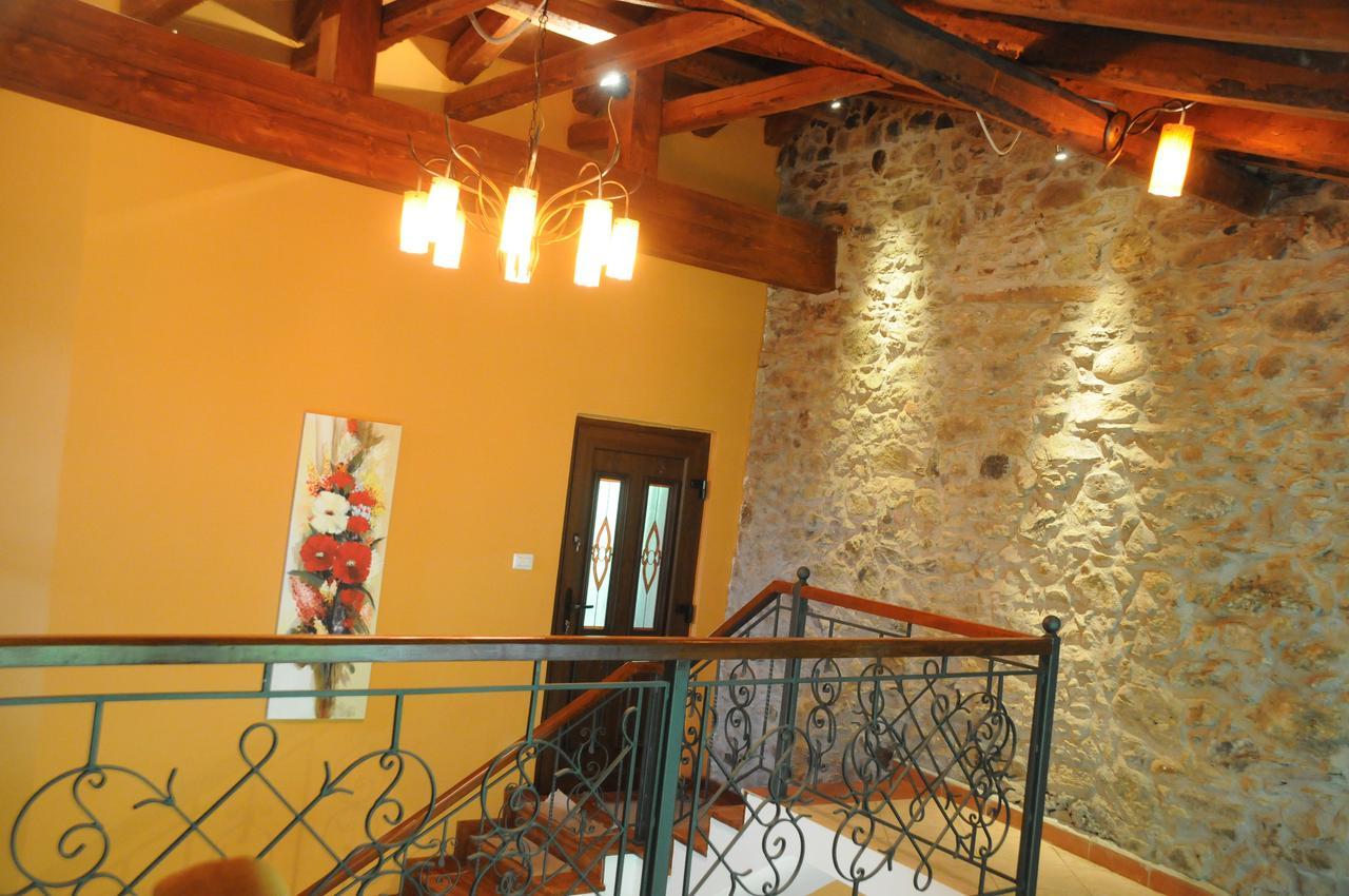 Giusvalla Forest Village Dego Стая снимка
