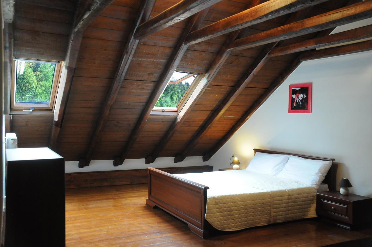 Giusvalla Forest Village Dego Стая снимка